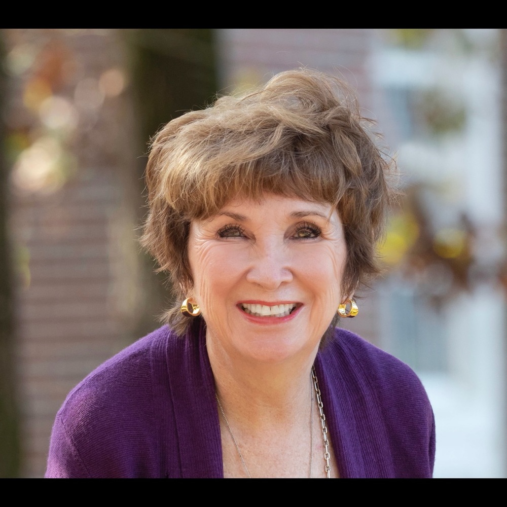 Meet your Posher, Suzanne